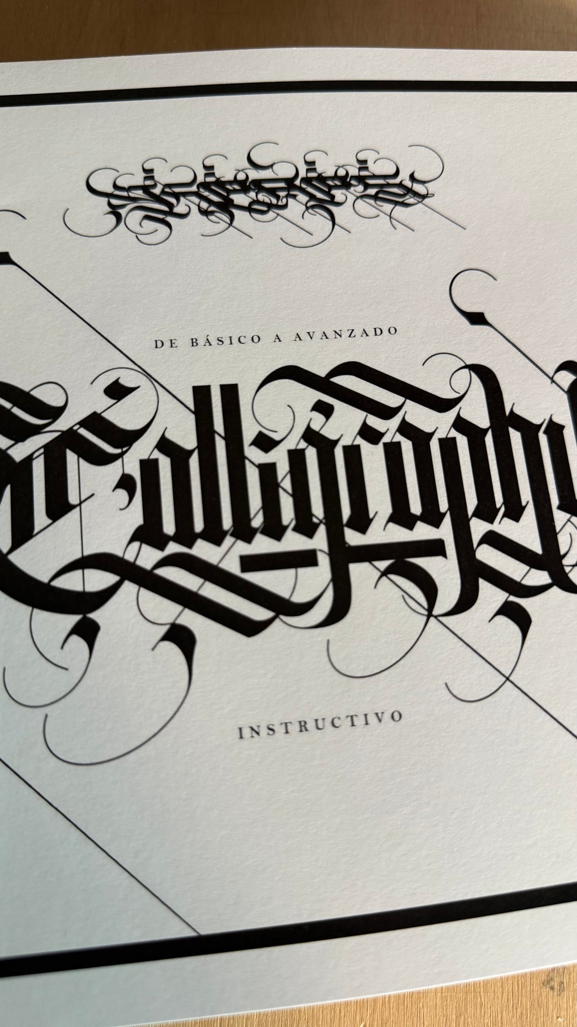 PHYSICAL BOOK(Basic to Advanced Calligraphy Book)English,Español,Italiano